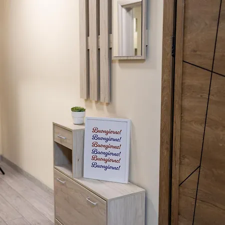 Central & Quiet 2Br With Free Private Parking Apartament