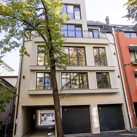 & Quiet 2br With Free Private Parking アパート ソフィア