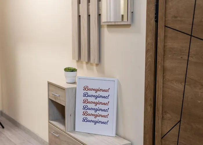 & Quiet 2br With Free Private Parking Appartamento