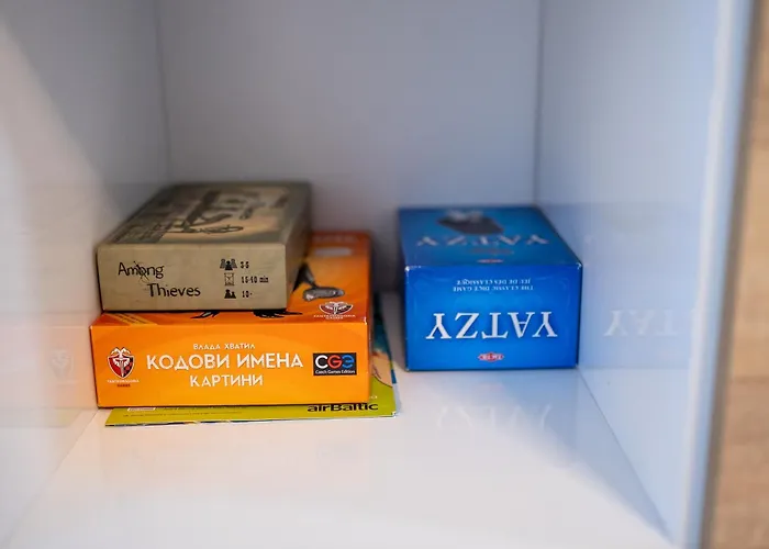 & Quiet 2br With Free Private Parking Апартаменты