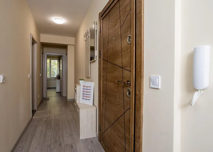 Апартаменты & Quiet 2br With Free Private Parking София