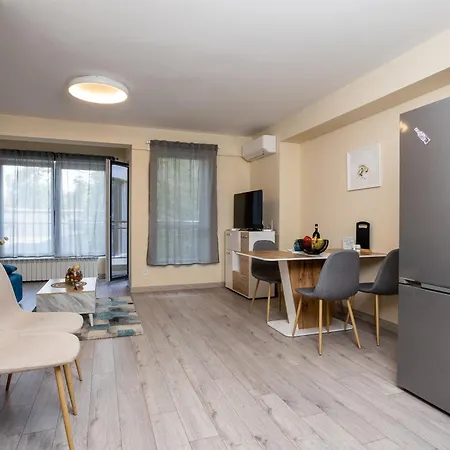 Free Private Parking & Quiet 2br Sofia