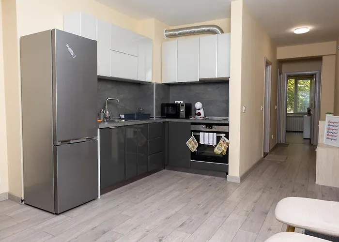 Apartmán & Quiet 2br With Free Private Parking *