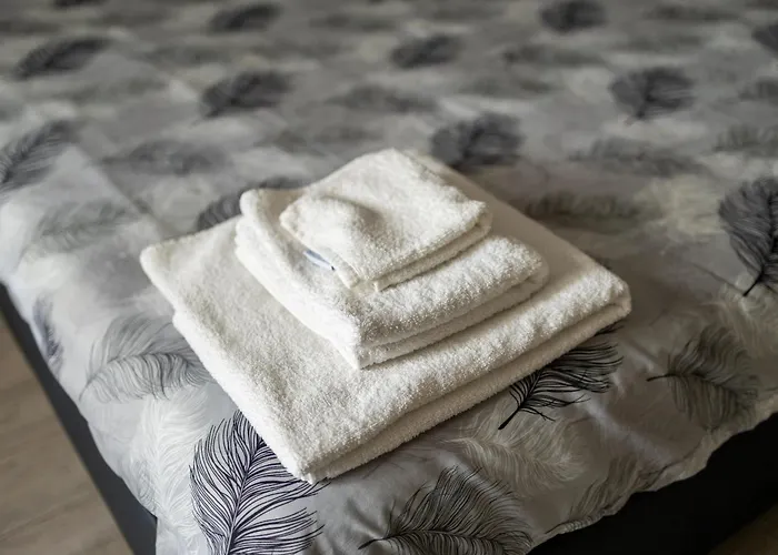 & Quiet 2br With Free Private Parking Apartmán *